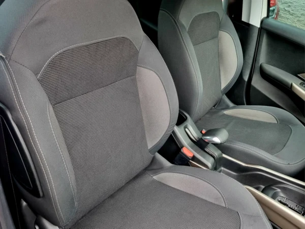 PEUGEOT 2008 - Image 18
