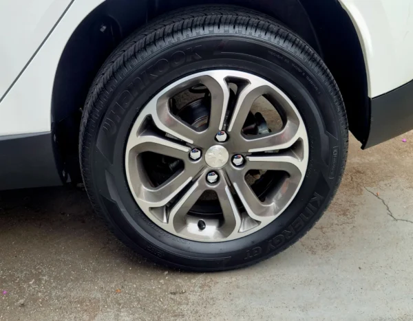 PEUGEOT 2008 - Image 19