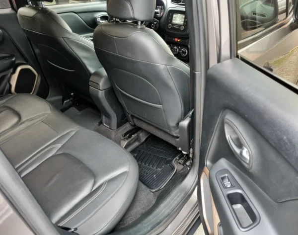 JEEP RENEGADE - Image 13