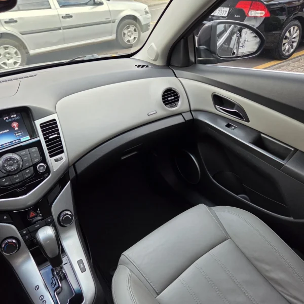 CHEVROLET CRUZE - Image 14