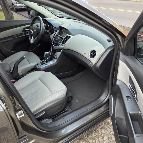CHEVROLET CRUZE - Image 18