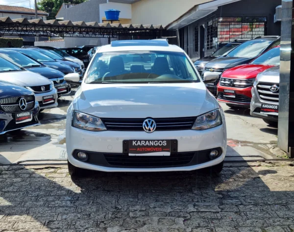 VOLKSWAGEN JETTA 2.0 - Image 2