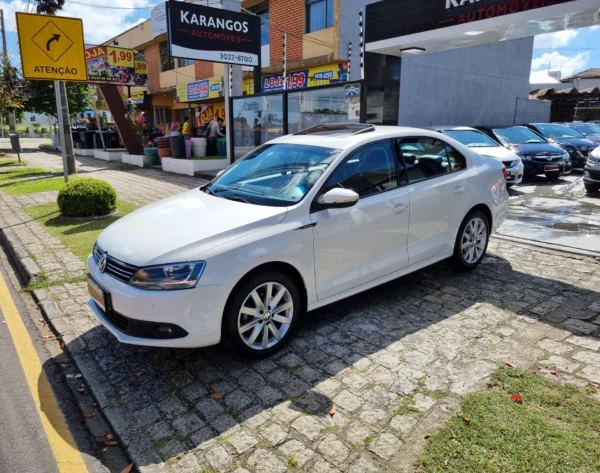 VOLKSWAGEN JETTA 2.0 - Image 6