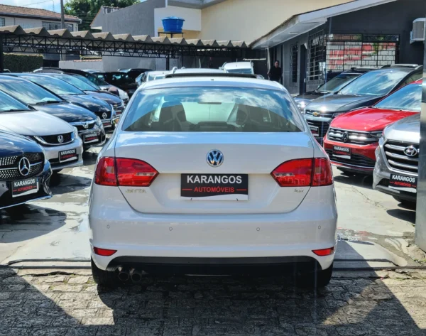 VOLKSWAGEN JETTA 2.0 - Image 9