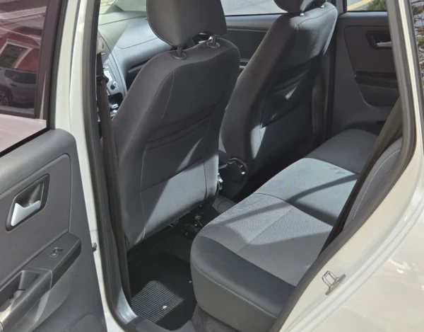 VOLKSWAGEN SPACEFOX - Image 12