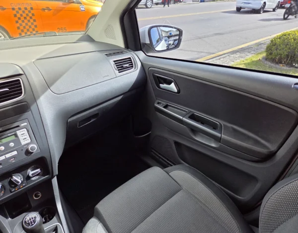 VOLKSWAGEN SPACEFOX - Image 15