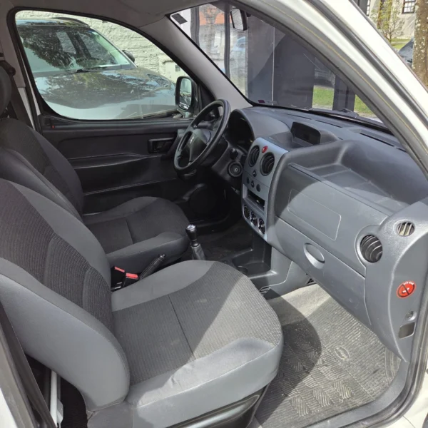 PEUGEOT PARTNER - Image 15