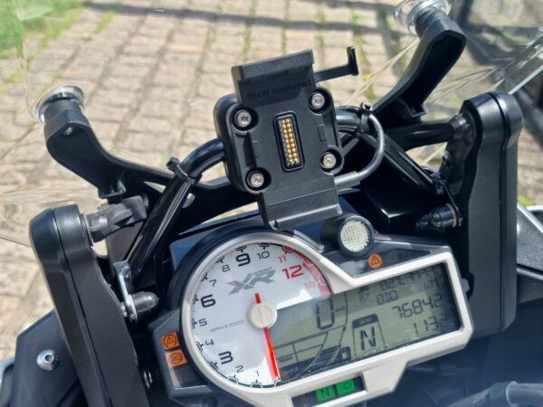 BMW S - Image 12