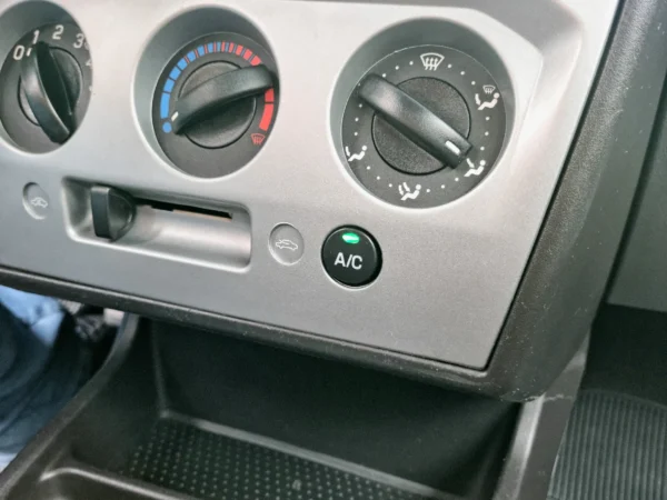FORD FIESTA - Image 16