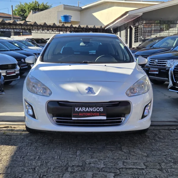 PEUGEOT 208 - Image 2