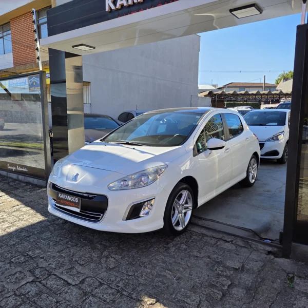PEUGEOT 208 - Image 3