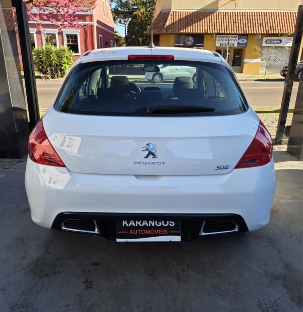PEUGEOT 208 - Image 7