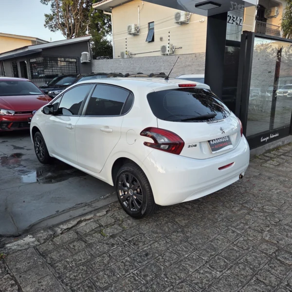 PEUGEOT 308 - Image 4