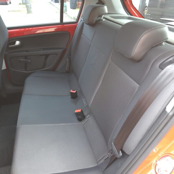 VOLKSWAGEN UP - Image 19
