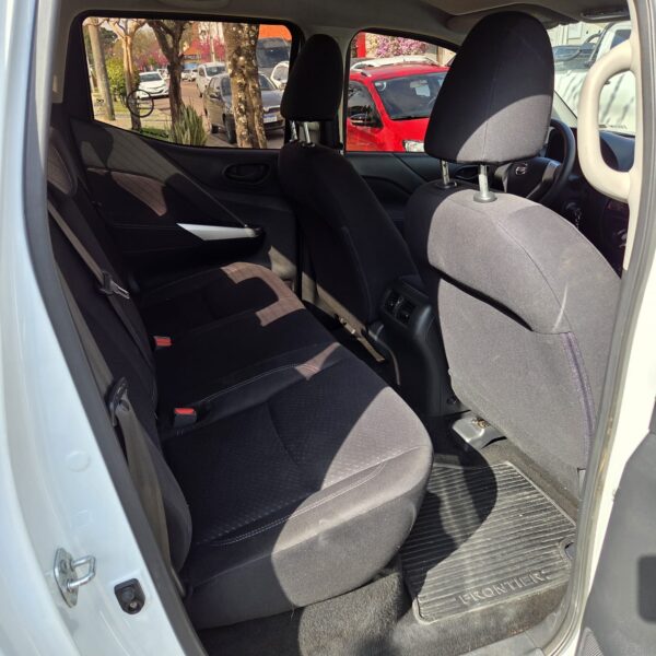 NISSAN FRONTIER - Image 10