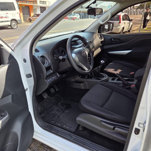 NISSAN FRONTIER - Image 8