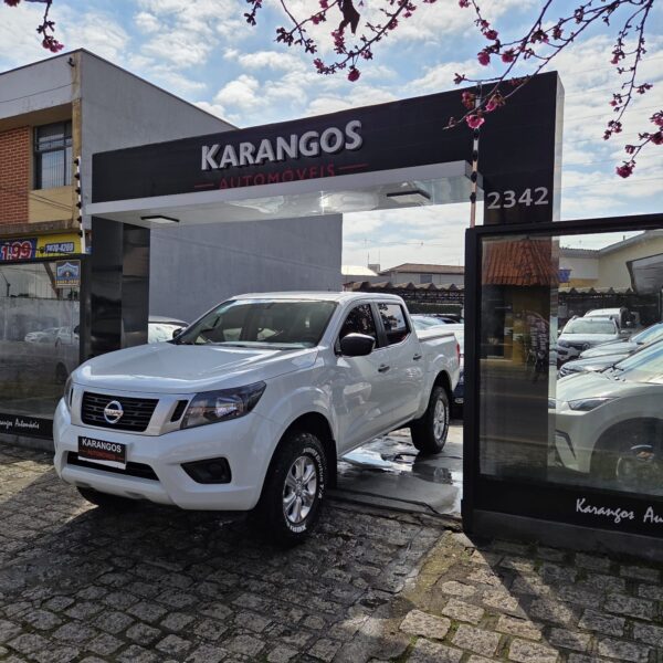 NISSAN FRONTIER - Image 4
