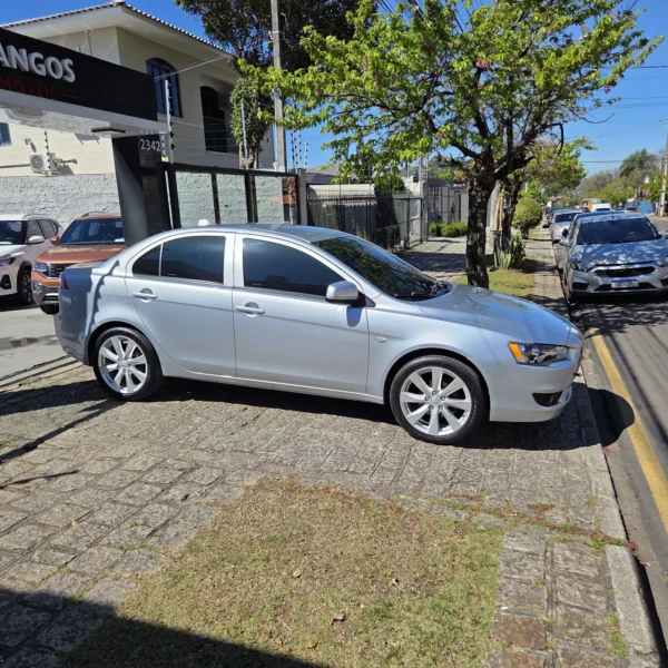 MITSUBISHI LANCER - Image 10