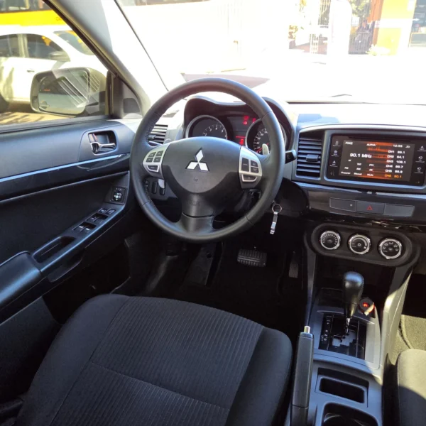 MITSUBISHI LANCER - Image 17