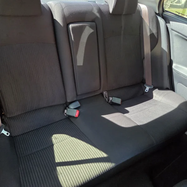MITSUBISHI LANCER - Image 19