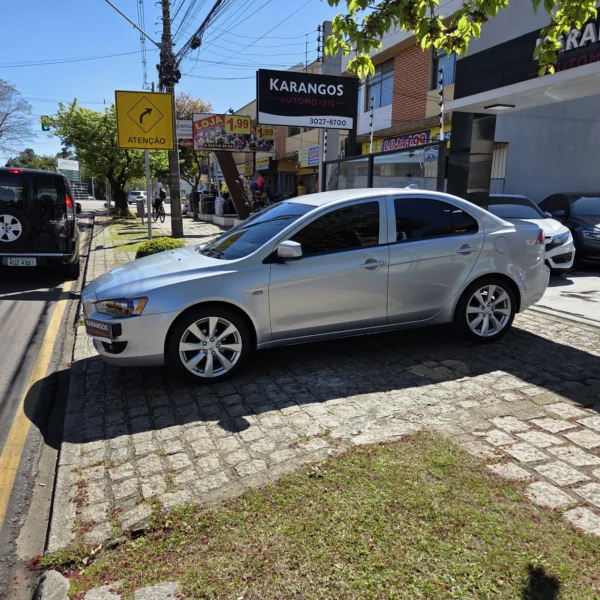 MITSUBISHI LANCER - Image 4