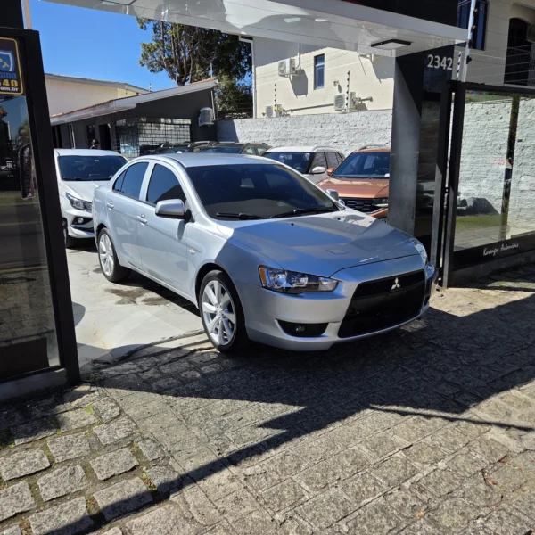 MITSUBISHI LANCER - Image 9
