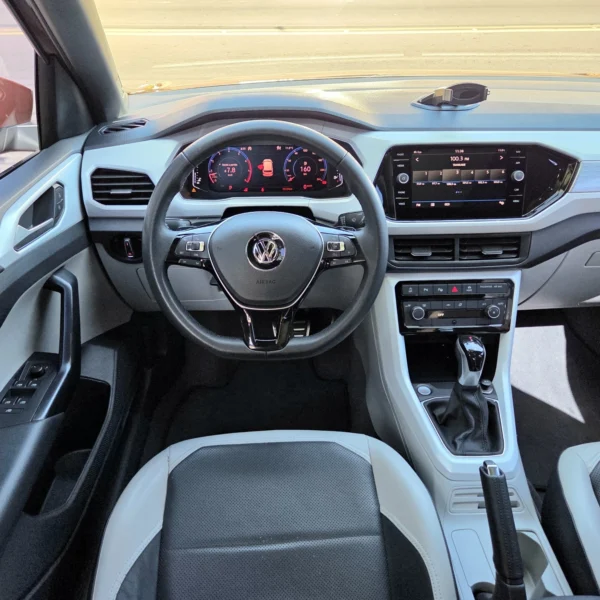 VOLKSWAGEN T-CROSS - Image 16