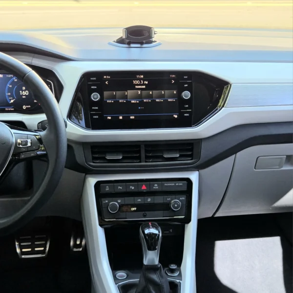 VOLKSWAGEN T-CROSS - Image 17