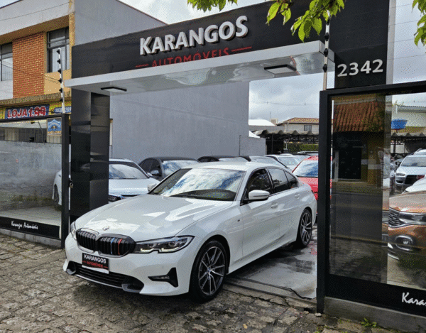 BMW 320I