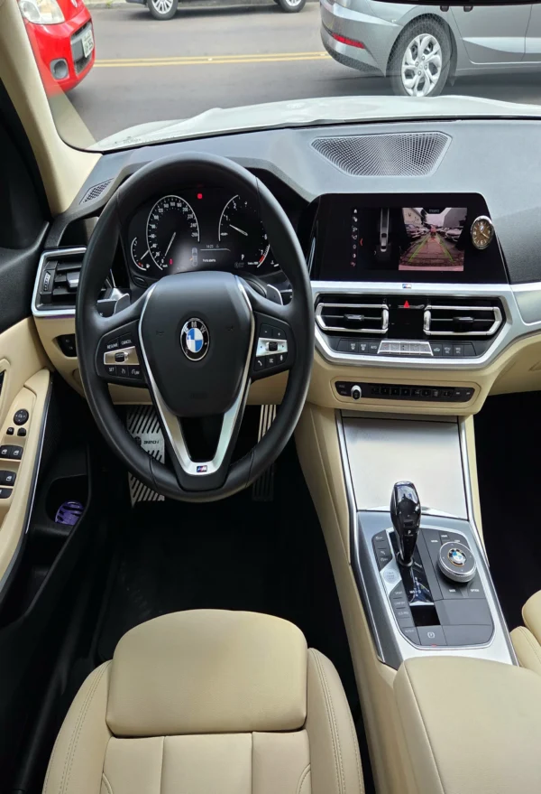 BMW 320I - Image 17