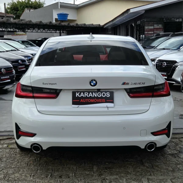 BMW 320I - Image 5