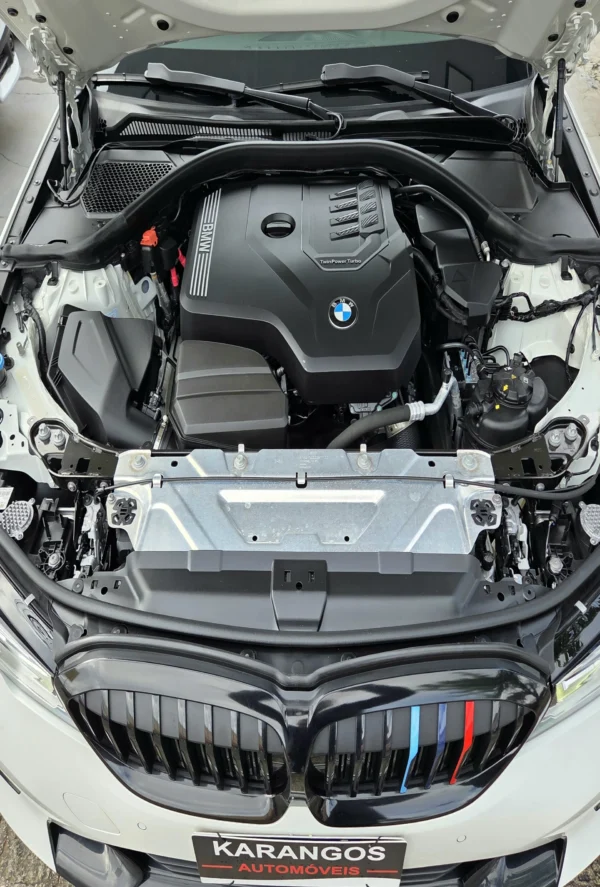 BMW 320I - Image 9