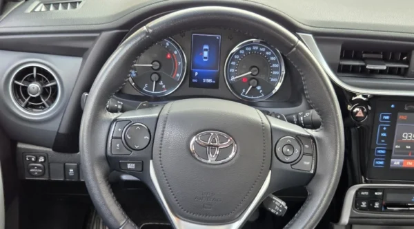 TOYOTA COROLLA - Image 11