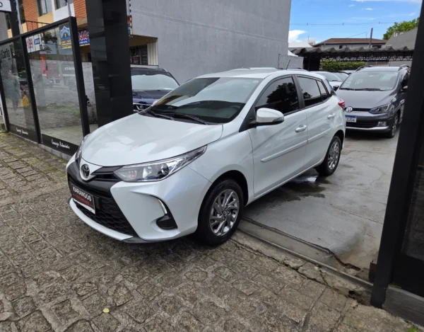 Toyota Yaris Xl Sedan 1.5 Flex 16V 4P Aut. - foto 13