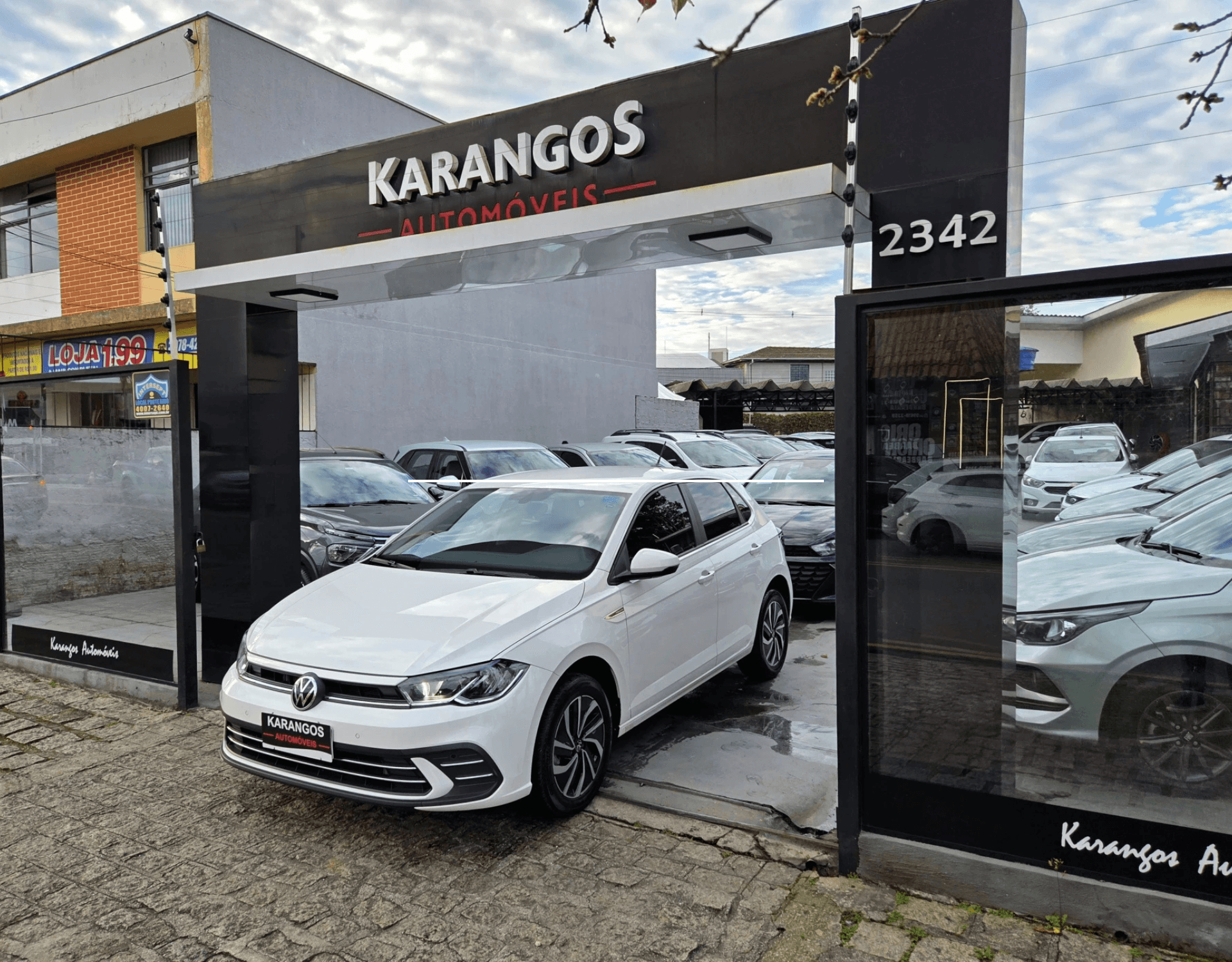 VOLKSWAGEN POLO