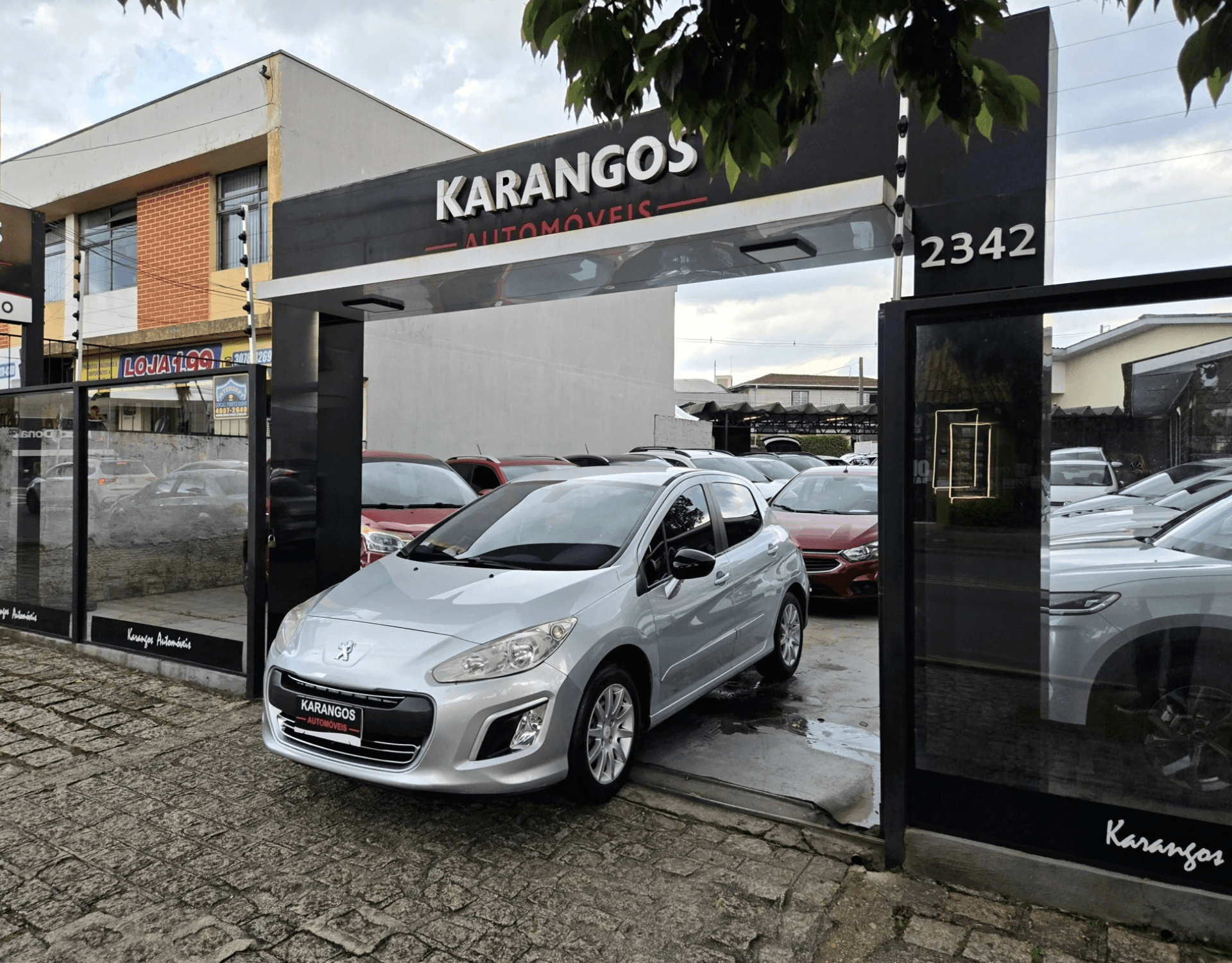 PEUGEOT 308